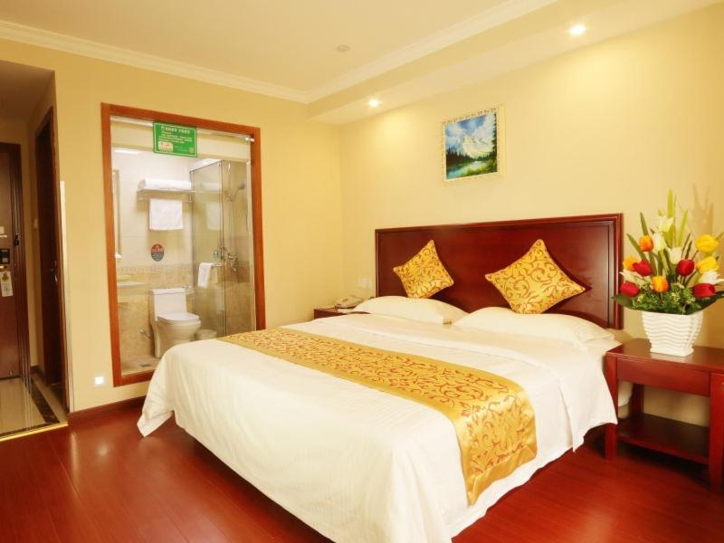 Greentree Inn Zhejiang Jiaxing West Zhongshan Road Vintage Car Building Express Hotel المظهر الخارجي الصورة