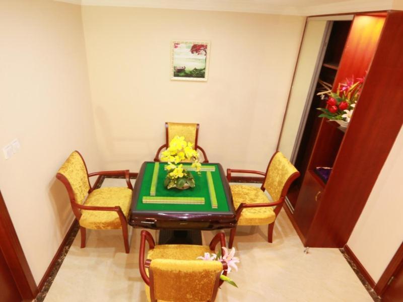 Greentree Inn Zhejiang Jiaxing West Zhongshan Road Vintage Car Building Express Hotel المظهر الخارجي الصورة