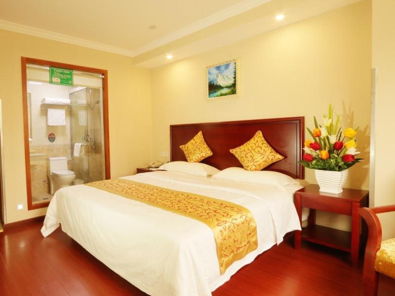 Greentree Inn Zhejiang Jiaxing West Zhongshan Road Vintage Car Building Express Hotel المظهر الخارجي الصورة