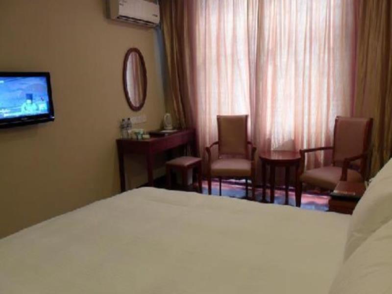 Greentree Inn Zhejiang Jiaxing West Zhongshan Road Vintage Car Building Express Hotel المظهر الخارجي الصورة