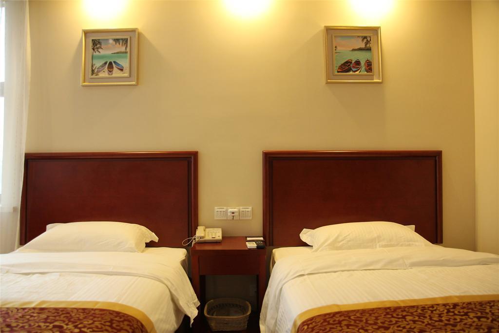 Greentree Inn Zhejiang Jiaxing West Zhongshan Road Vintage Car Building Express Hotel المظهر الخارجي الصورة