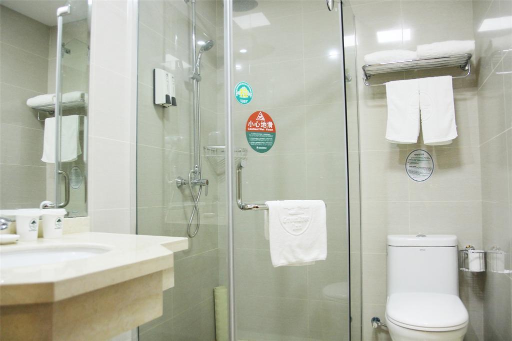 Greentree Inn Zhejiang Jiaxing West Zhongshan Road Vintage Car Building Express Hotel المظهر الخارجي الصورة