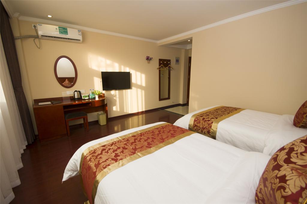 Greentree Inn Zhejiang Jiaxing West Zhongshan Road Vintage Car Building Express Hotel المظهر الخارجي الصورة